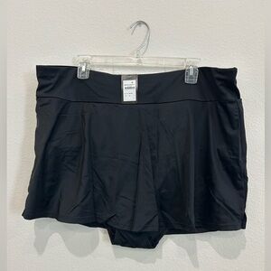 Avenue Black Skirted Swim Shorts, NWT, size 24